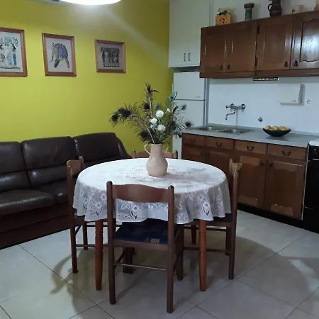 Doris Apartment Zavalatica