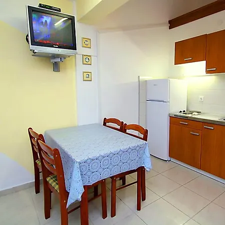 Doris Apartment Zavalatica
