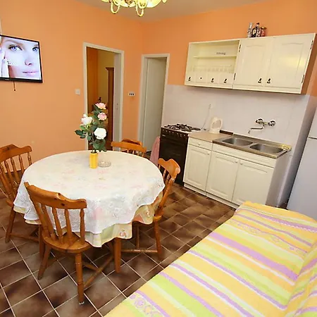 Apartament Doris