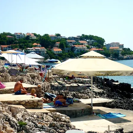 Apartament Doris *